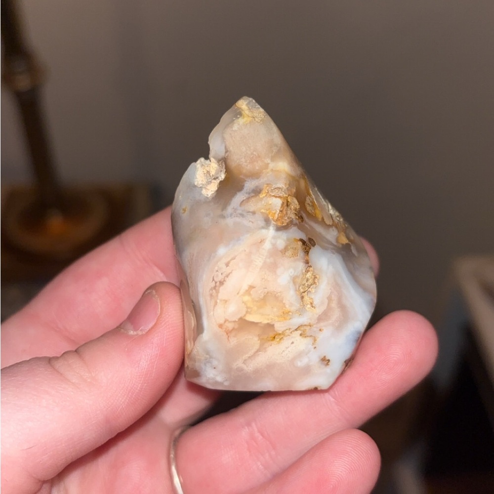 Flower Agate Flame Carving